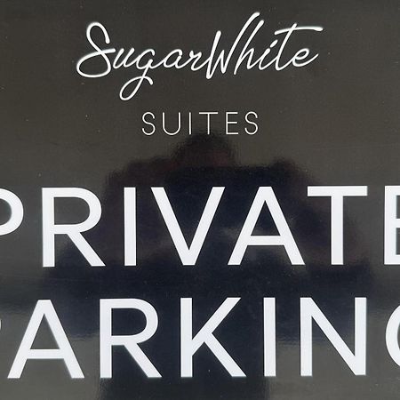 Sugarwhite Suites With Private Not Heated Pool Emporio  Екстер'єр фото