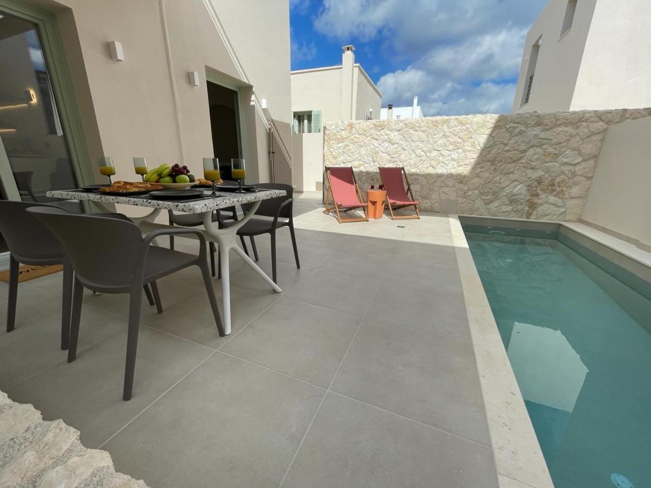 Sugarwhite Suites With Private Not Heated Pool Emporio  Екстер'єр фото