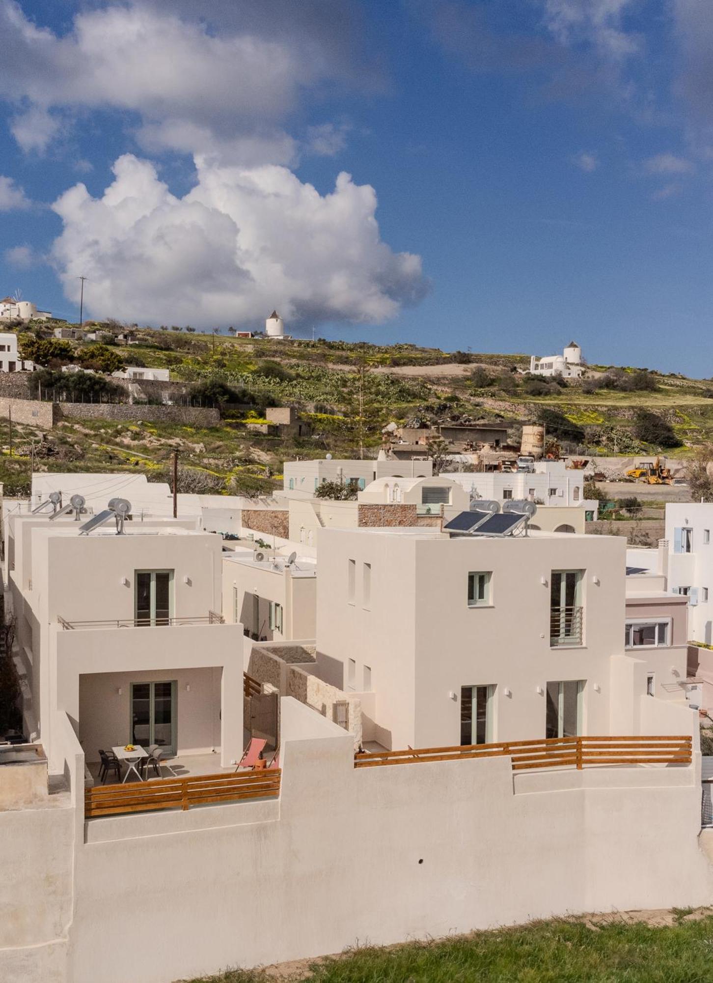 Sugarwhite Suites With Private Not Heated Pool Emporio  Екстер'єр фото